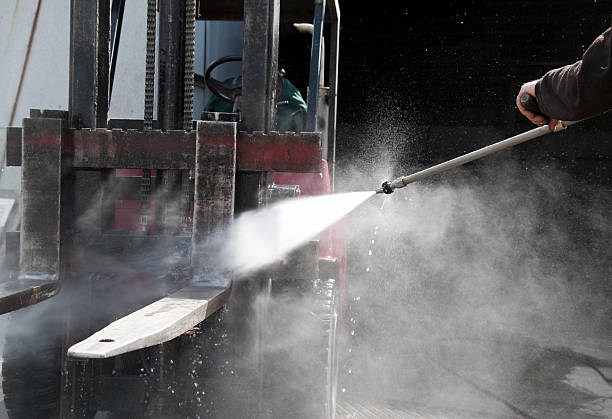 Best Deck Pressure Washing  in Monongah, WV